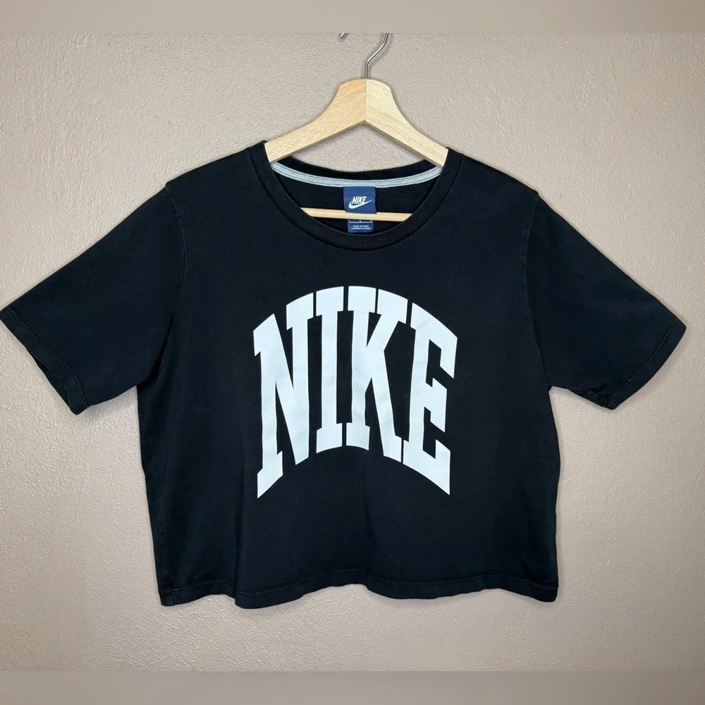 Nike Black Cropped Tee with White Logo Women's Size Large 100% Cotton Activewear